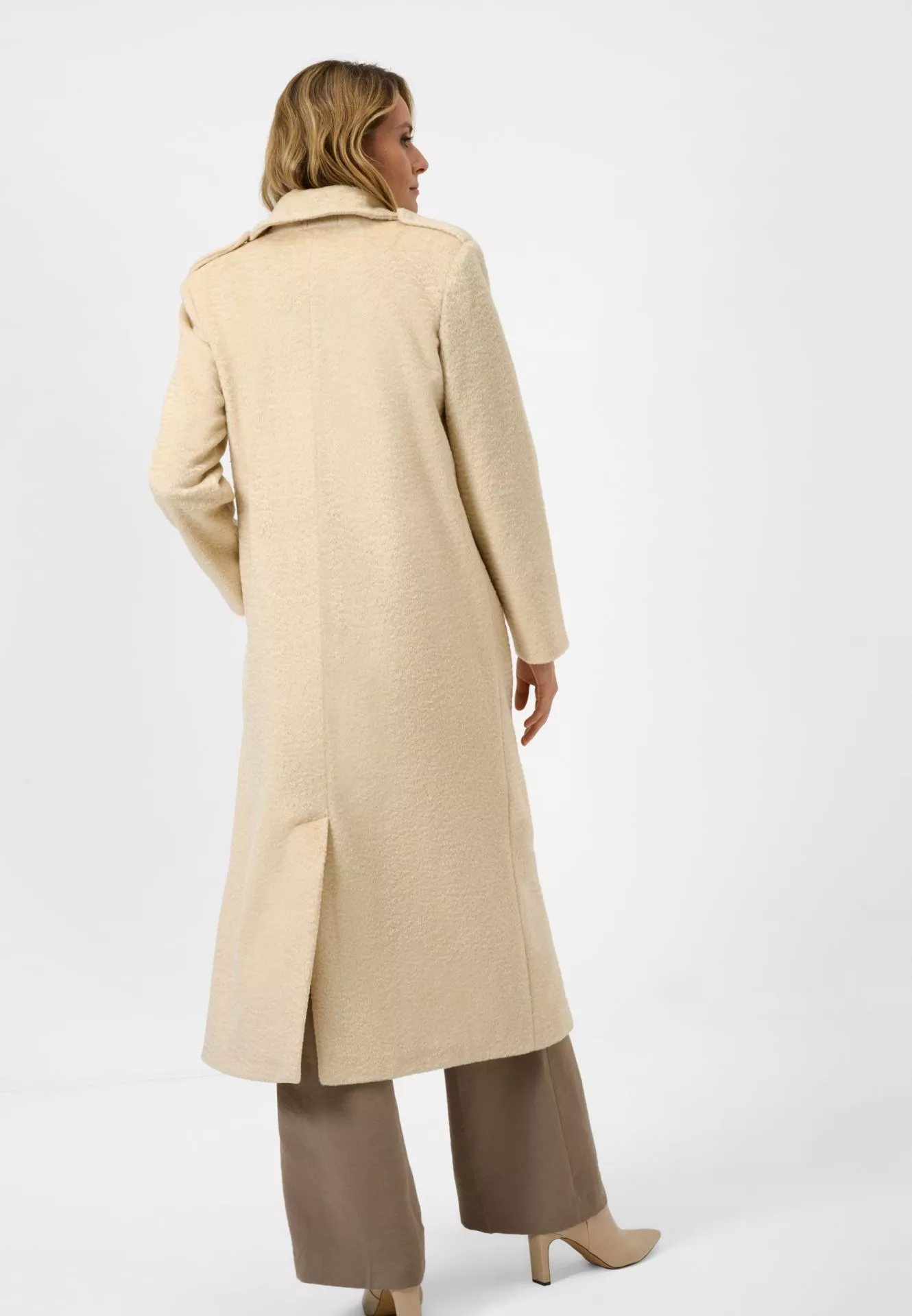 beige